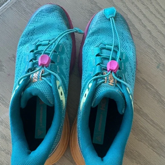 Hoka Speedgoat 5 Kids Athletic Shoe Deep Lake Size 4MD - Picture 3 of 5